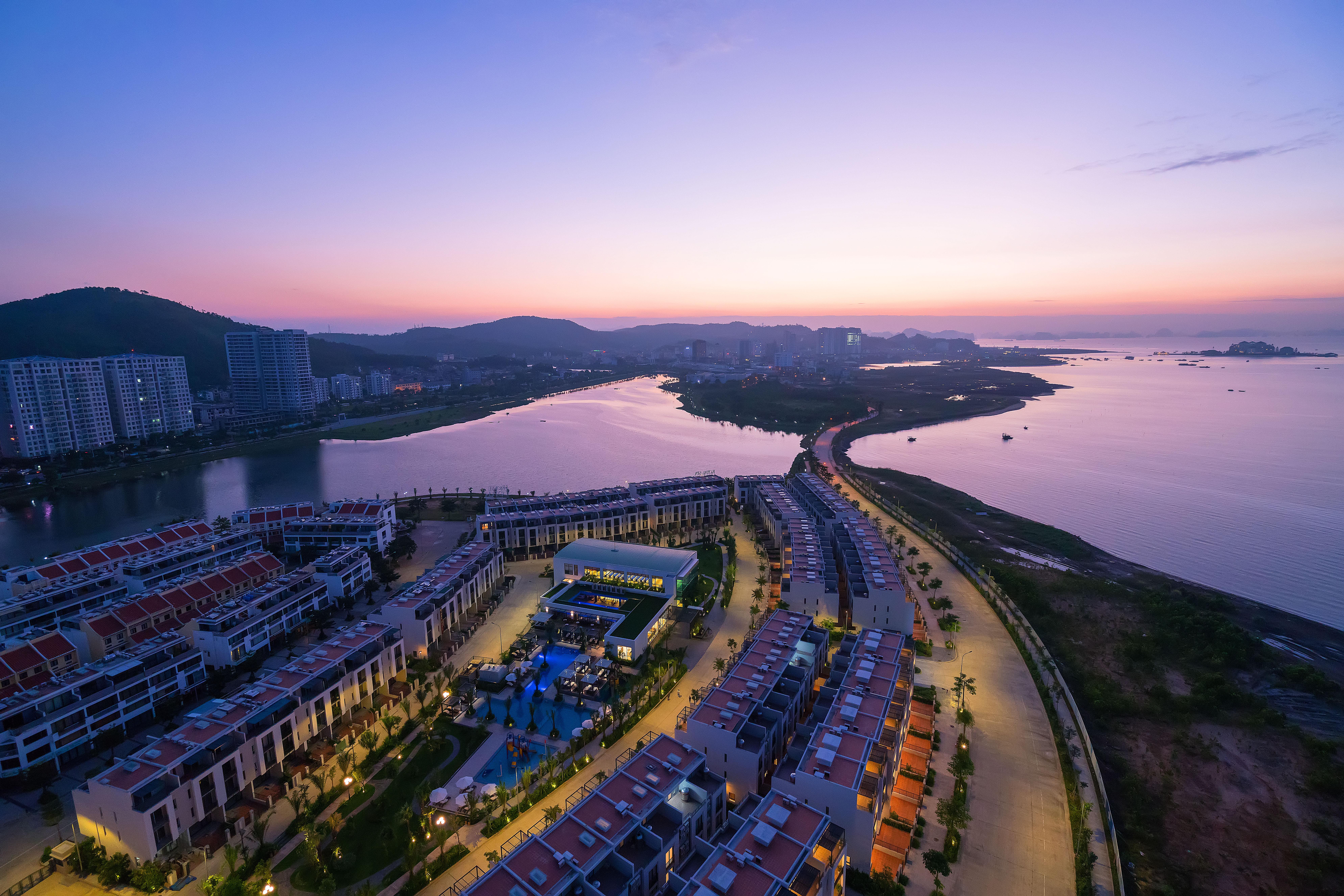 Royal Lotus Ha Long Resort&Villas Esterno foto